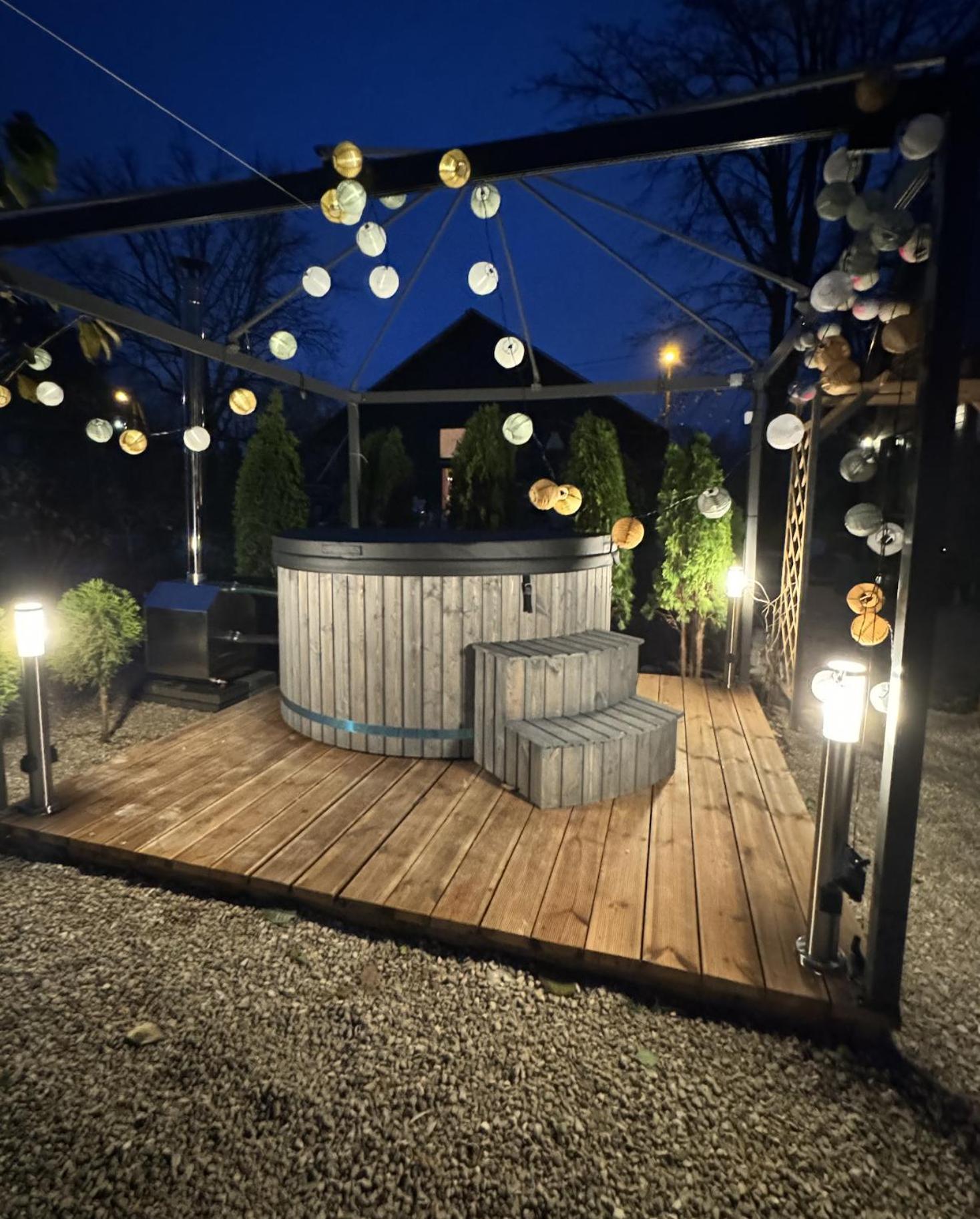 Villa Amazing Little House On An Island With Garden Riga Exterior foto